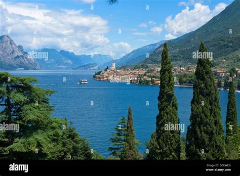 Malcesine Lake Garda Veneto Italy Lago Di Garda Stock Photo Alamy