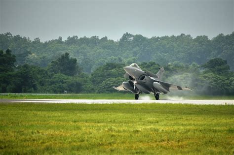 IAF inducts second squadron of Rafale Aircraft - The Canara Post