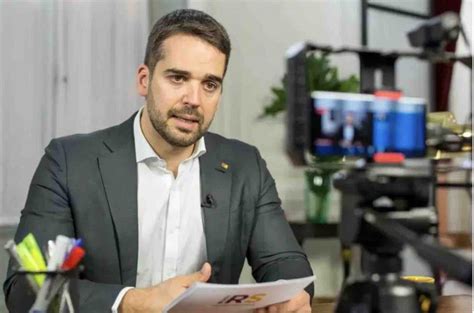 Assessor de Lula ataca Leite por ser gay e manter escolas cívico militares ODEBATEON