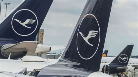 Lufthansa Verbindung Vom Flughafen Frankfurt Auf Der Kippe