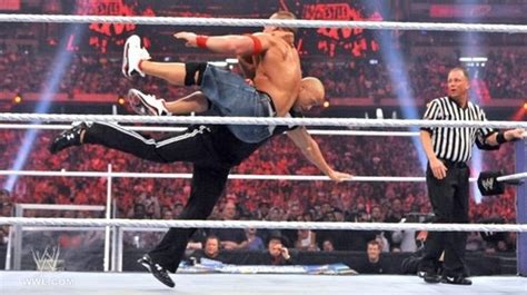 Wrestlemania 27 April 3,2011 - Dwayne "The Rock" Johnson Photo ...