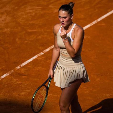 À Roland Garros Pas De Poignée De Main Entre Lukrainienne Kostyuk Et