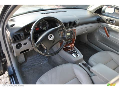 2003 Volkswagen Passat GLX Wagon interior Photo #58862908 | GTCarLot.com