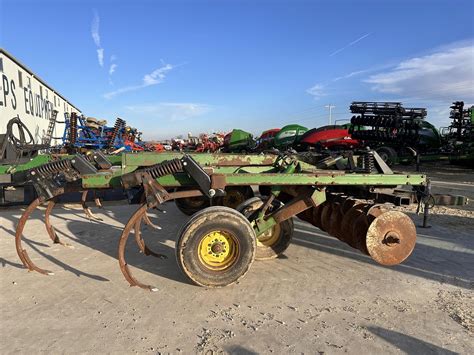 John Deere 714 Chisel Plow 7 500 Machinery Pete