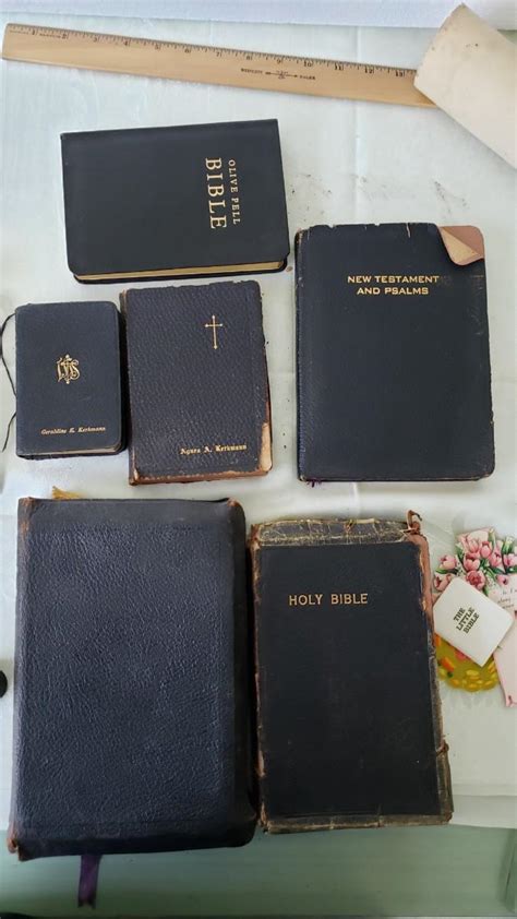 Vintage Bible collection, 6 Bibles | EstateSales.org