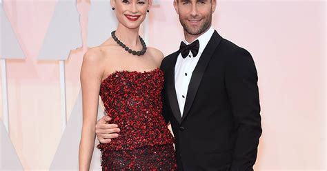 Adam Levine Et Sa Compagne Behati Prinsloo People La Me