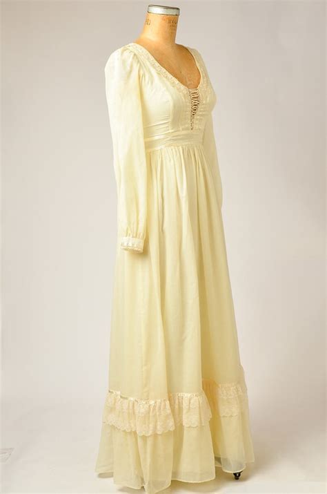 1970s Gunne Sax Ivory Prairie Dress Full Length Lace Gem