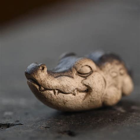 Ceramic Alligator Figurine Killer Mini Crocodile Paperweight Showpiece