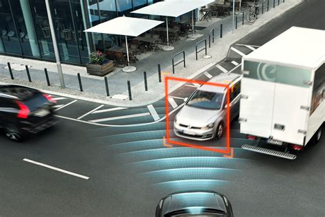 City Safety by Volvo Cars – outstanding crash prevention that is ...