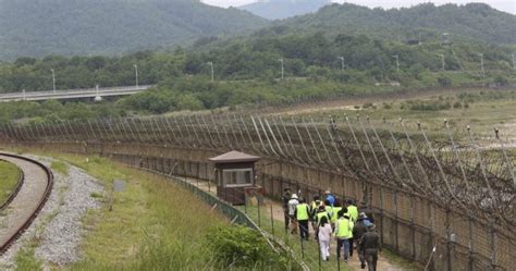 North Korean gymnast jumps border fence to freedom in South Korea ...