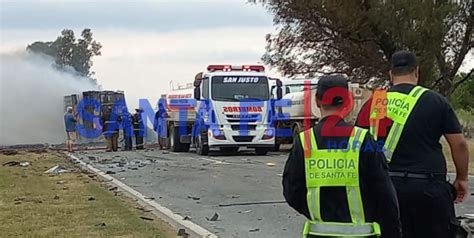 Tragedia En Ruta 11 Un Muerto Tras Chocar Un Auto Y Un Camión Que Se