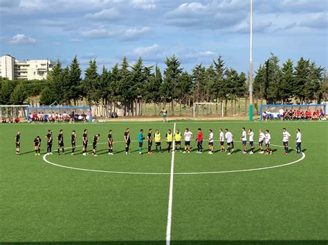 San Benedetto Calcio Lamichevole Con La Maceratese Finisce 2 0