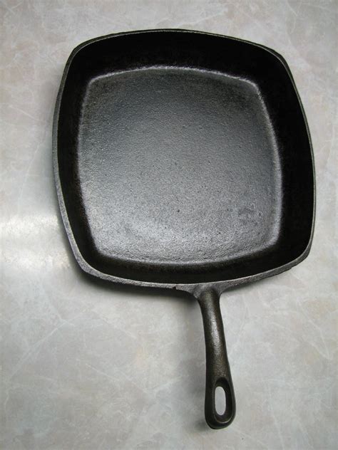 Cast Iron Square Skillet Chefs Pan Bacon Frying Pan