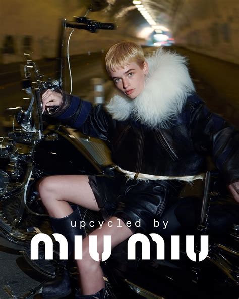 Hailey Bieber Flashes Her Impressive Abs For New Miu Miu Ads Artofit