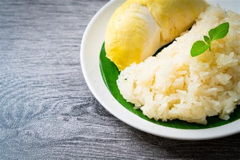 Durian Avec Riz Gluant Zeste De Durian Sucr Avec Haricot Jaune Riz