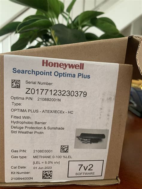 N N Searchpoint Optima Plus Point Infrared Gas Detector