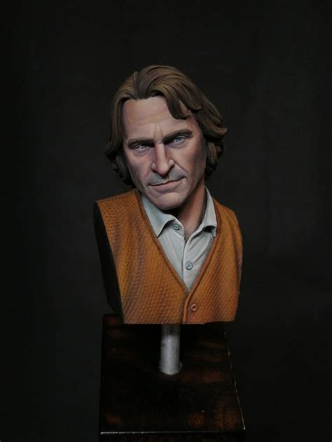 Completed - Arthur Fleck | planetFigure | Miniatures