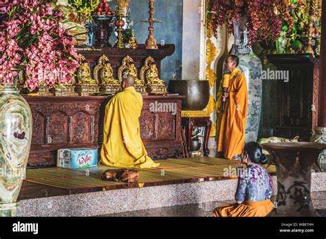 Lady Buddha statue in Da Nang, Central Vietnam Stock Photo - Alamy