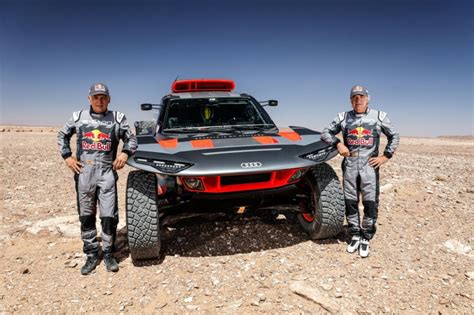 Los Pilotos De Audi Se Preparan Minuciosamente Para El Rally Dakar