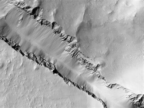 HiRISE HiPOD 19 Dec 2022