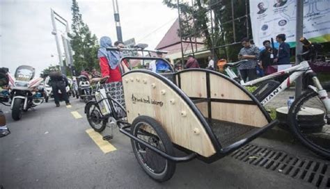 Ramah Lingkungan Becak Listrik Buatan Ugm Diuji Coba Genpi Co