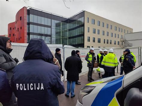 FOTO Stradiņa slimnīca pārņem jaunā korpusa būvlaukumu