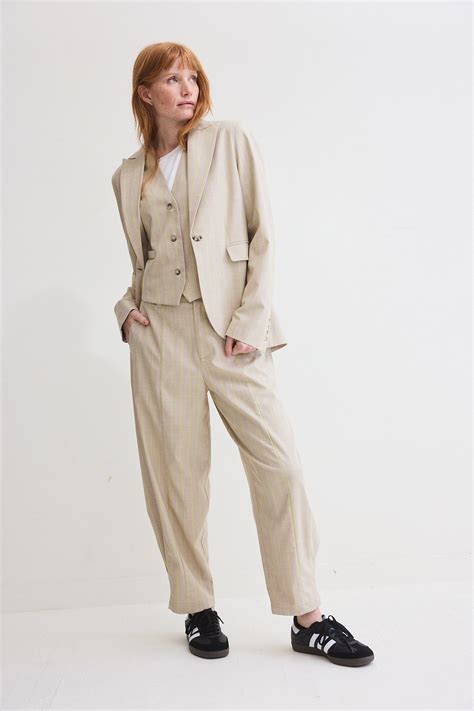 Trending | Women's Ready-To-Wear Designer Clothing | Ruti