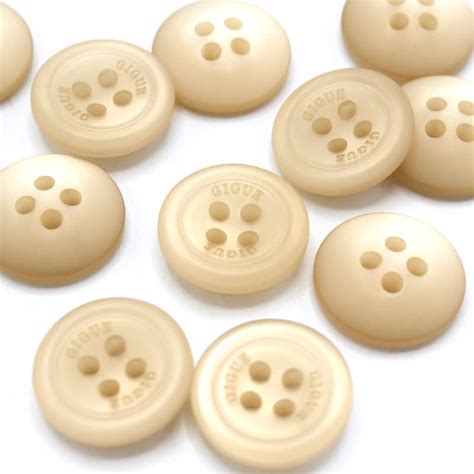 Fantasy Button Pearly Nude