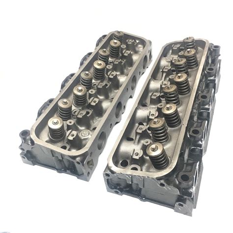 Genuine Ford 75l 460 Efi Cylinder Heads Truck Van Motorhome E7te Set Pair