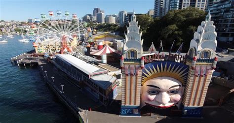 Luna Park Rides - Luna Park Melbourne | ThemeParks-AU / There is a huge ...