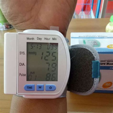 Jual Digital Tensimeter Wrist Blood Pressure Monitor Alat Tensi Tekanan