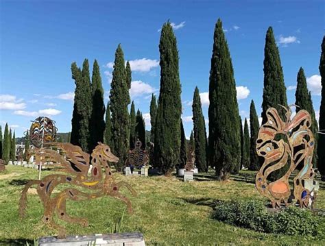 Il Parco Darte Pazzagli A Firenze Land Art Lungo Larno