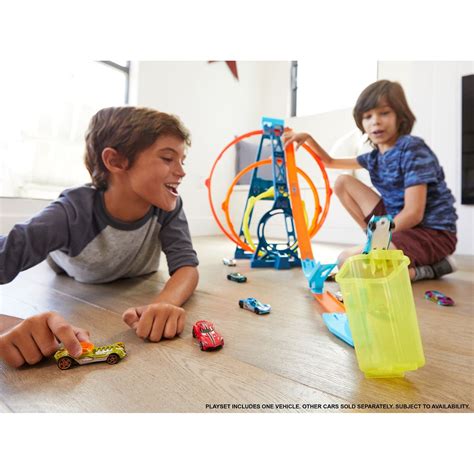 Hot Wheels Track Builder Üçlü Çember Aksiyonu Seti Deniz Shop