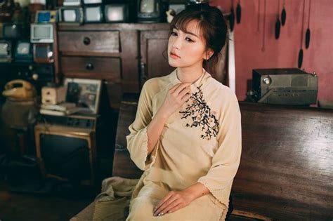 T T Nh Ng B C Nh Nh N L Th Y Xu N V T T N C A Sao Hot Girl Vi T