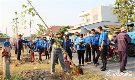 Tiền Giang Tháng 3 sôi nổi màu áo xanh thanh niên Báo Ấp Bắc điện tử