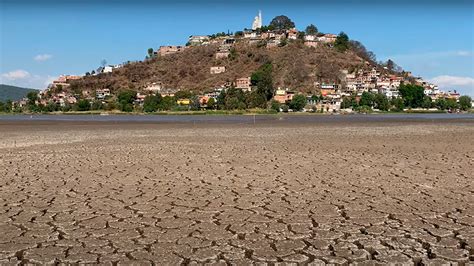 El Lago De P Tzcuaro Se Seca Hoy Esta Casi Des Rtico