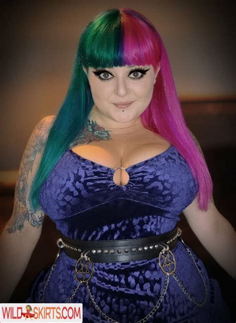 Gothabilly Queen GothabillyQueen Gothabilly Queen Nude OnlyFans Instagram Leaked Photo 1