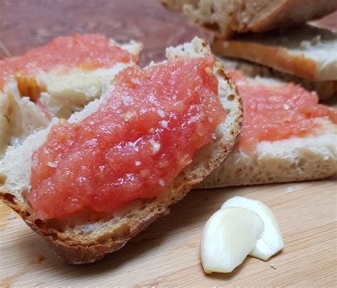 Pan Con Tomate A Recipe For Spains Simplest Meal Everyday Food Blog