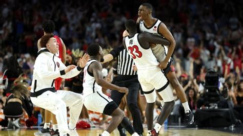 Lamont Butler S Buzzer Beater Sends San Diego State To 1st Title Game Will Face Uconn Cbc Sports