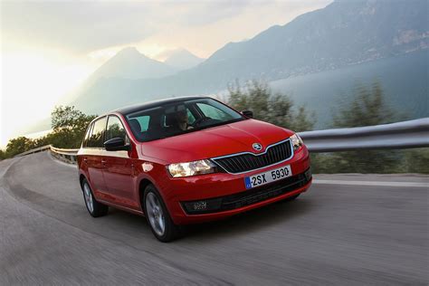 SKODA Rapid Spaceback Specs & Photos - 2013, 2014, 2015, 2016, 2017 ...