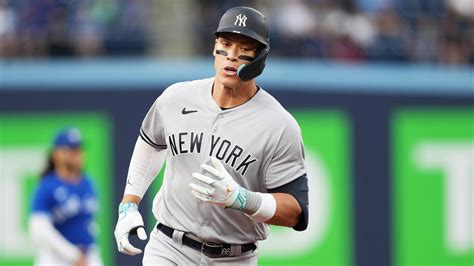 Aaron Judge Glance Stirs Up Cheating Accusations Sports Illustrated