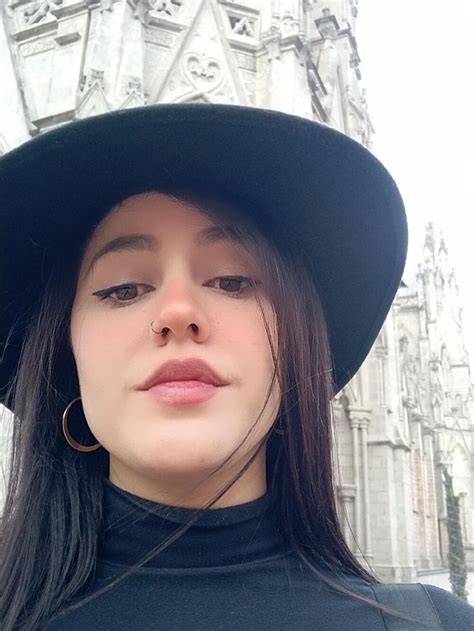 Olivianaughty Nude On Cam Live Sex Chat On Fapchat