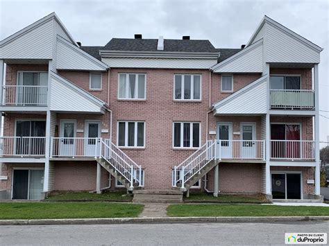 Triplex à vendre St Jérôme St Jérôme 2 chambres 1 salle de bain 1020864