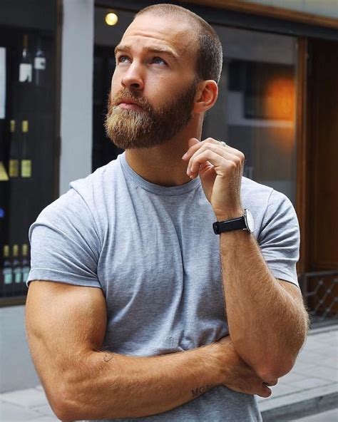 Pin By Sam Kuglen On Skuglen Haircuts For Balding Men Bald Men With Beards Hair And Beard Styles