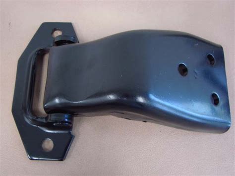 M C Door Hinge Left Hand Upper For Ford Mustang M C