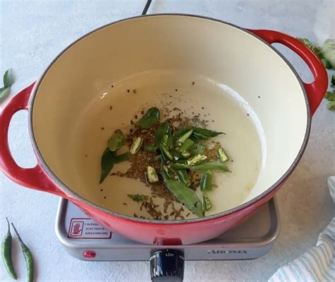 Punjabi Kadhi Pakora Piping Pot Curry