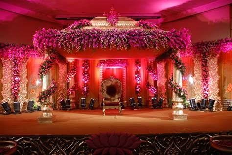 Indian Wedding Stage Design Mehandi Designs World: Indian Beautiful ...