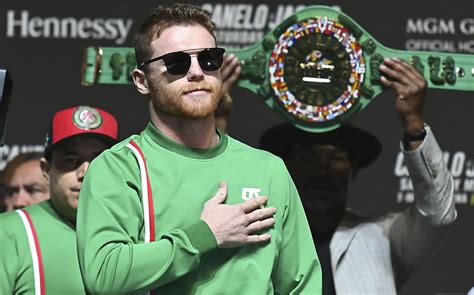 Canelo Álvarez conmueve a sus seguidores maquillando a su hija VIDEO