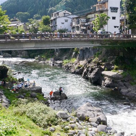 【お出かけコラム】徹夜で盆踊り！岐阜県・郡上八幡の「郡上おどり」で420年の歴史を体感する旅 北欧、暮らしの道具店