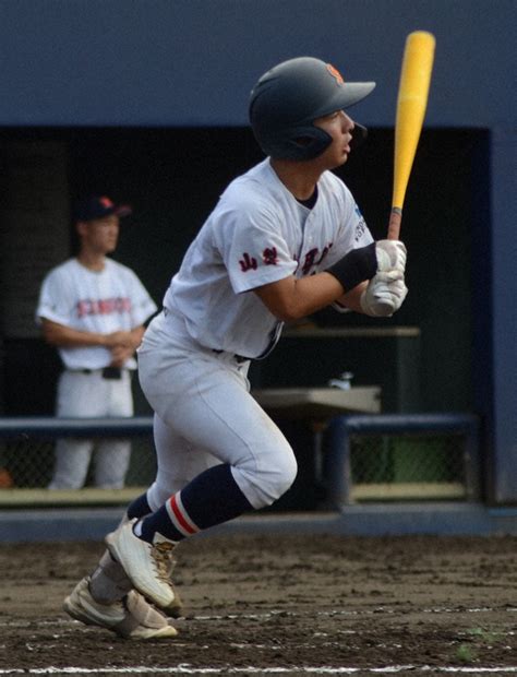 秋季高校野球：県大会 駿台甲府、4強一番乗り 山梨学院も準決勝へ ／山梨 毎日新聞